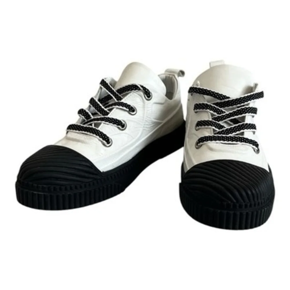 Rilassare Leather Lace Up Sneakers Black White Colorblock Size 37 NWOT - Picture 4 of 9